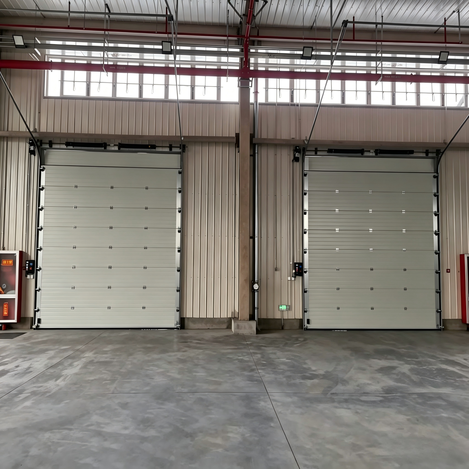 High Quality Thickened Door Panel Wearhouse Overhead Door Insulated Durable Loading Docks Automatic Industrial Sectional Door