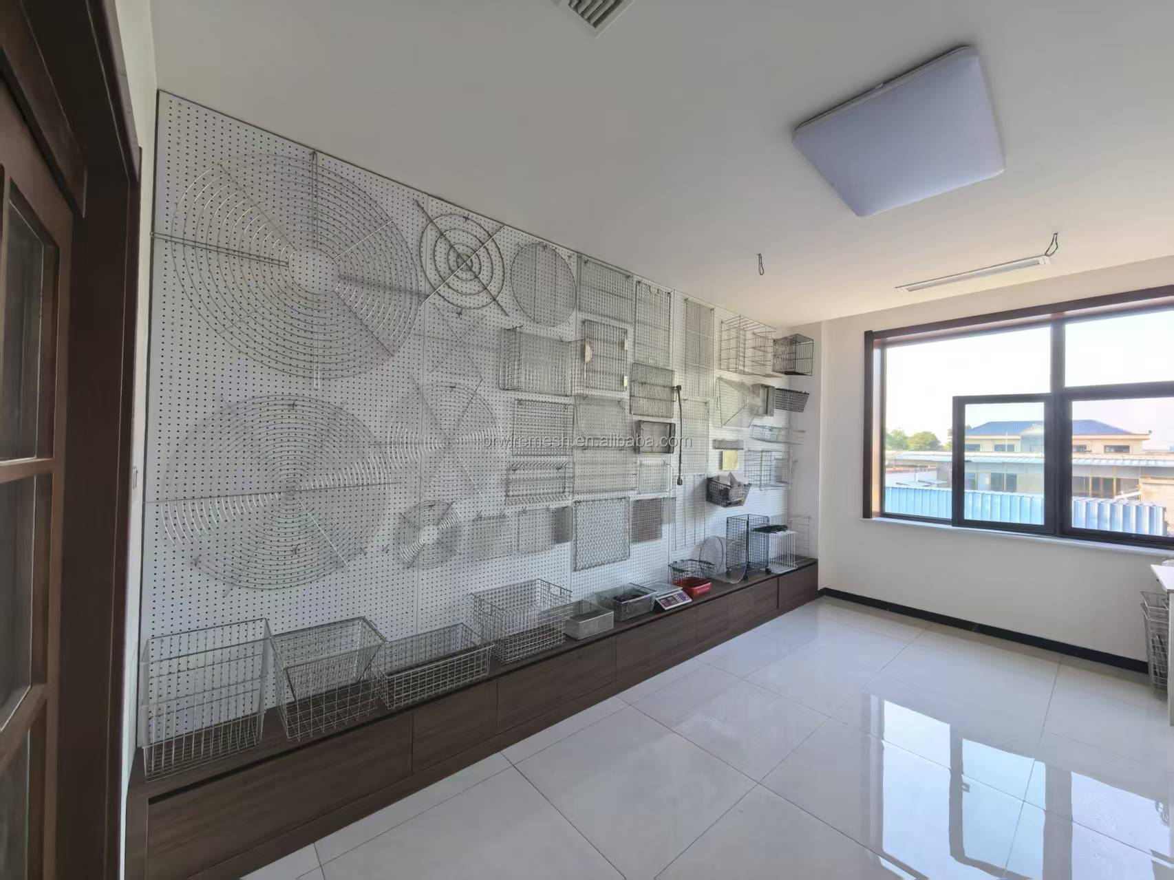 Stackable Industrial Wire Mesh Storage Baskets Eco-Friendly Durable Stainless Steel Sorting Organizing Hardware