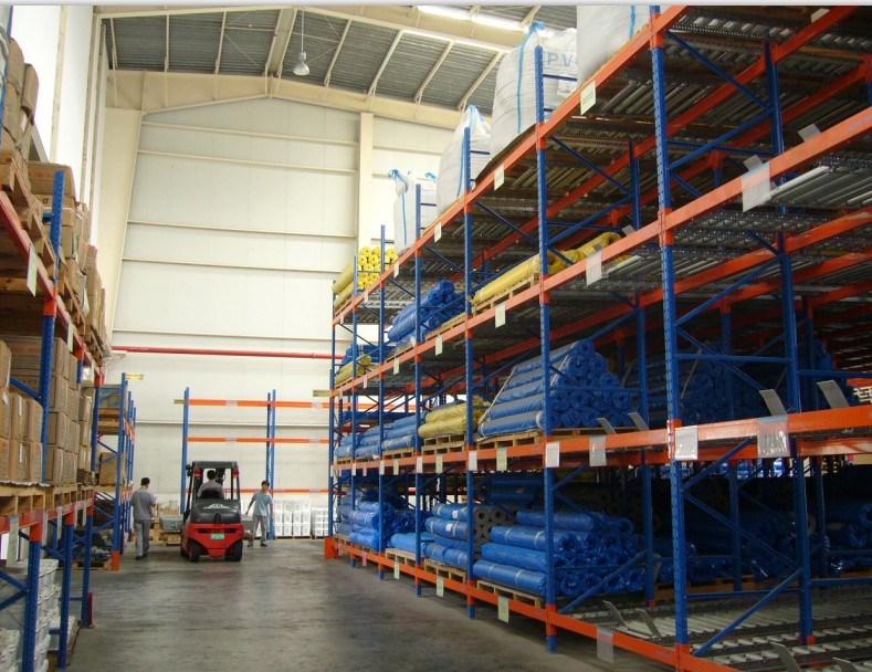 Gravity Pallet Racking Installation