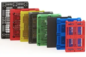 Heavy-duty warehouse pallets for industrial logistics in the UAE
