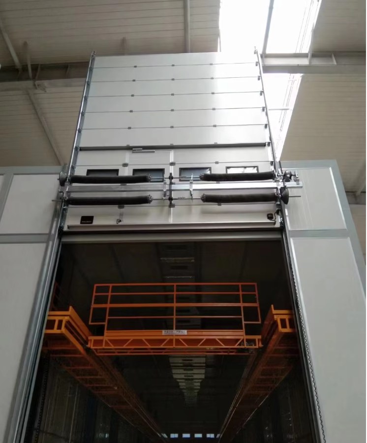 High Quality Thickened Door Panel Wearhouse Overhead Door Insulated Durable Loading Docks Automatic Industrial Sectional Door