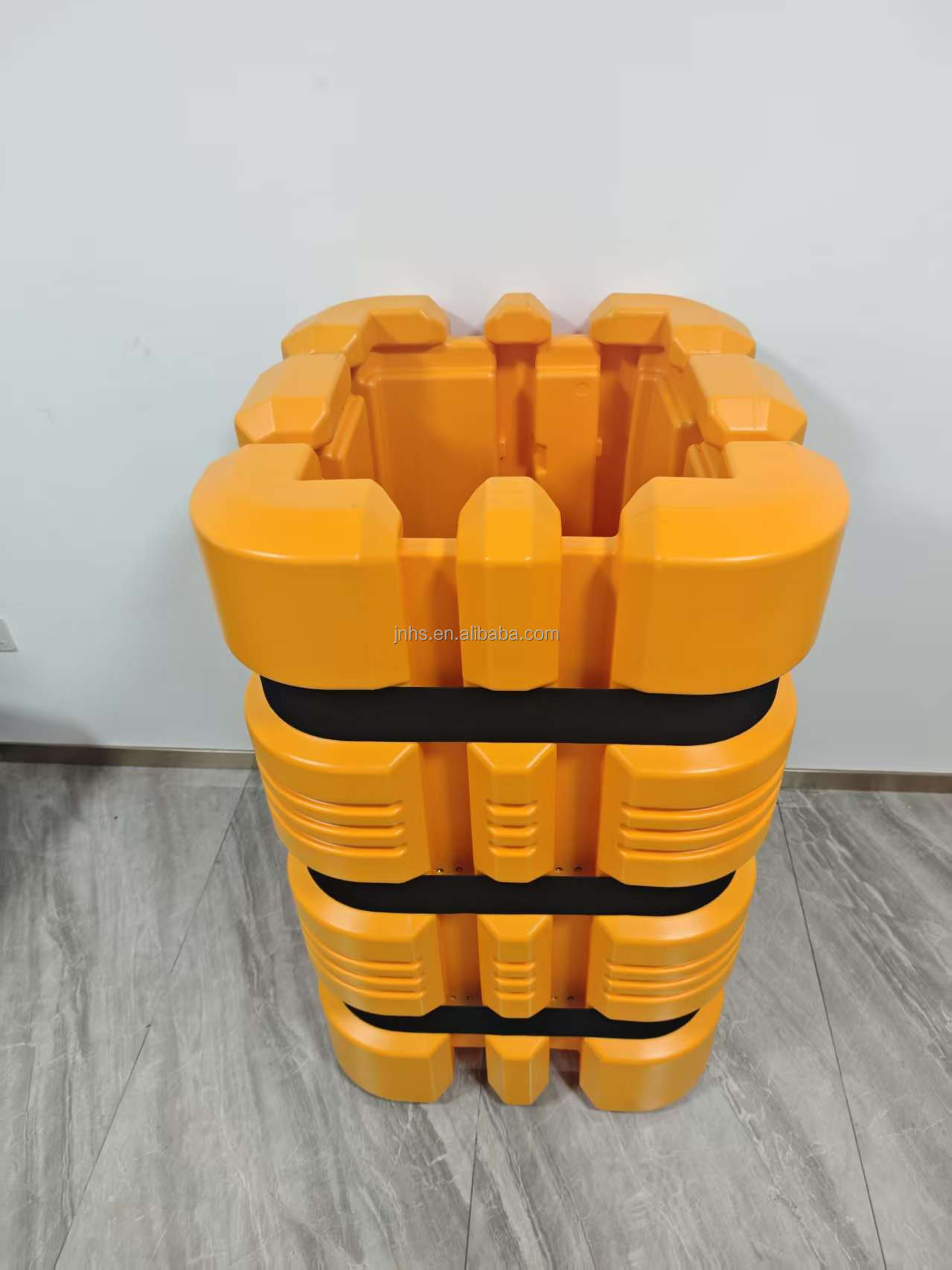 Modular Warehouse Column Protector Yellow Building Pillar Guard for Forklift Impact Protection in Logistics Centers