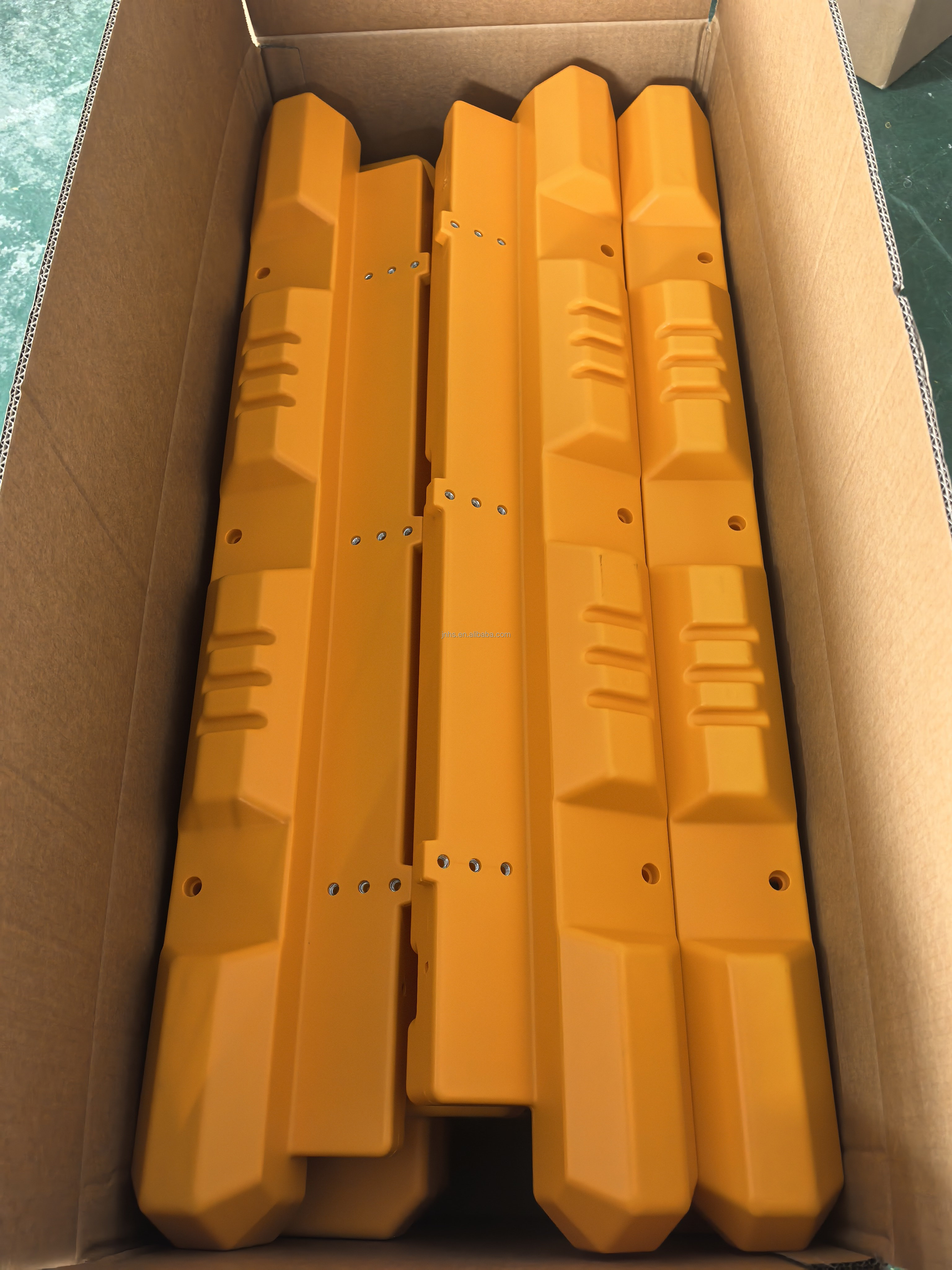 Modular Warehouse Column Protector Yellow Building Pillar Guard for Forklift Impact Protection in Logistics Centers